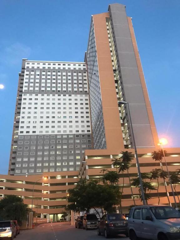 Camelia Seroja View Drawbridge, Ktcc Mall & Mayang Mall كُوالا تيرينغانو المظهر الخارجي الصورة